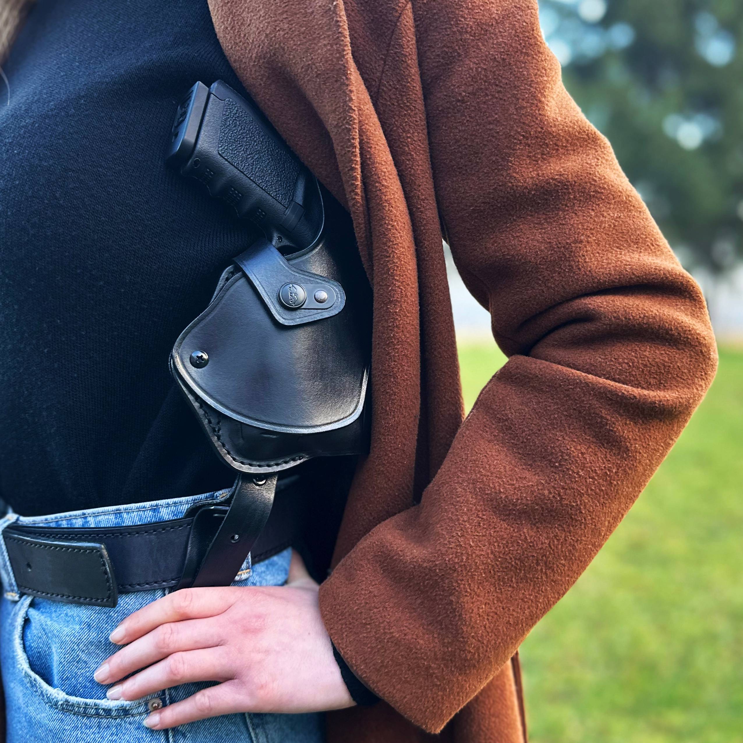 shoulder gun holster leather