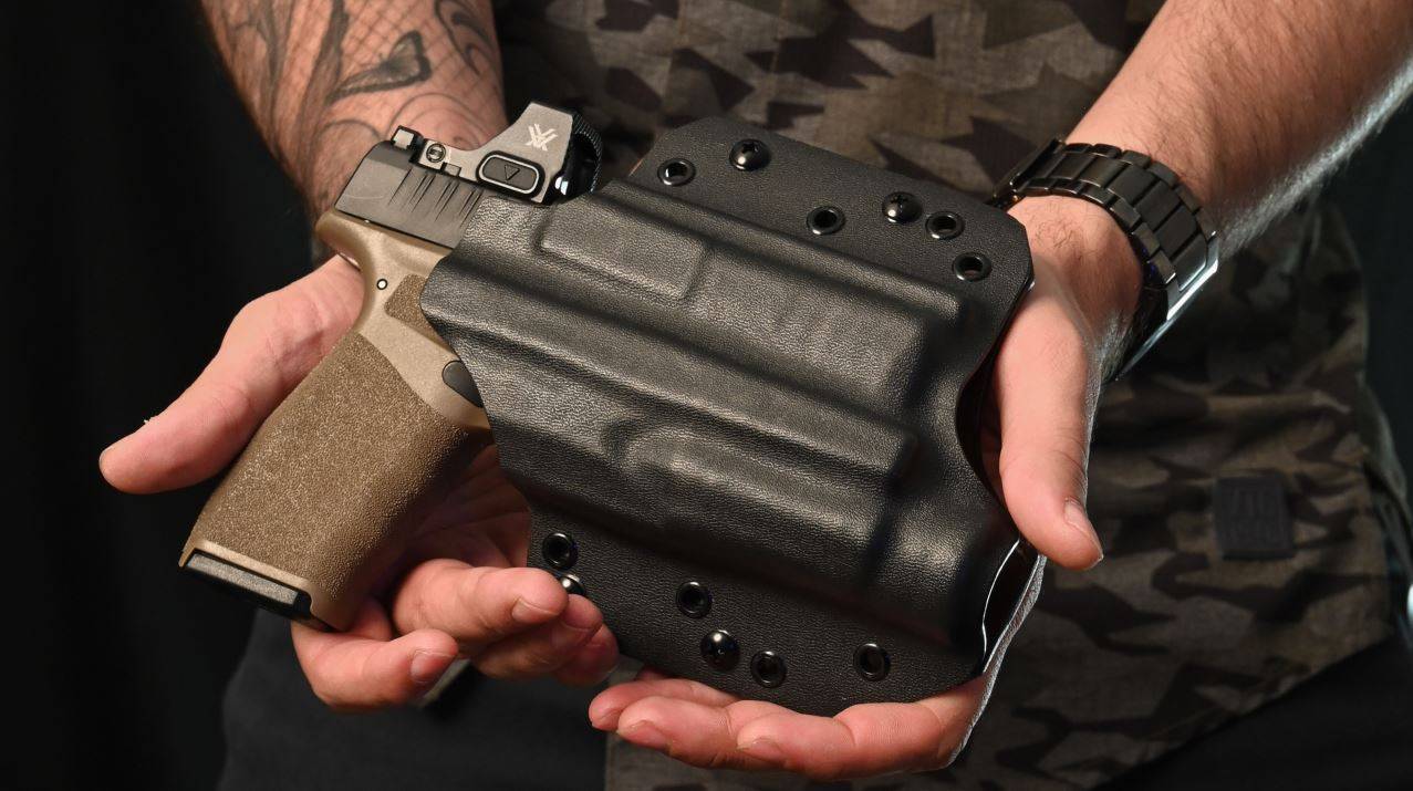 Custom OWB Holster C908 L