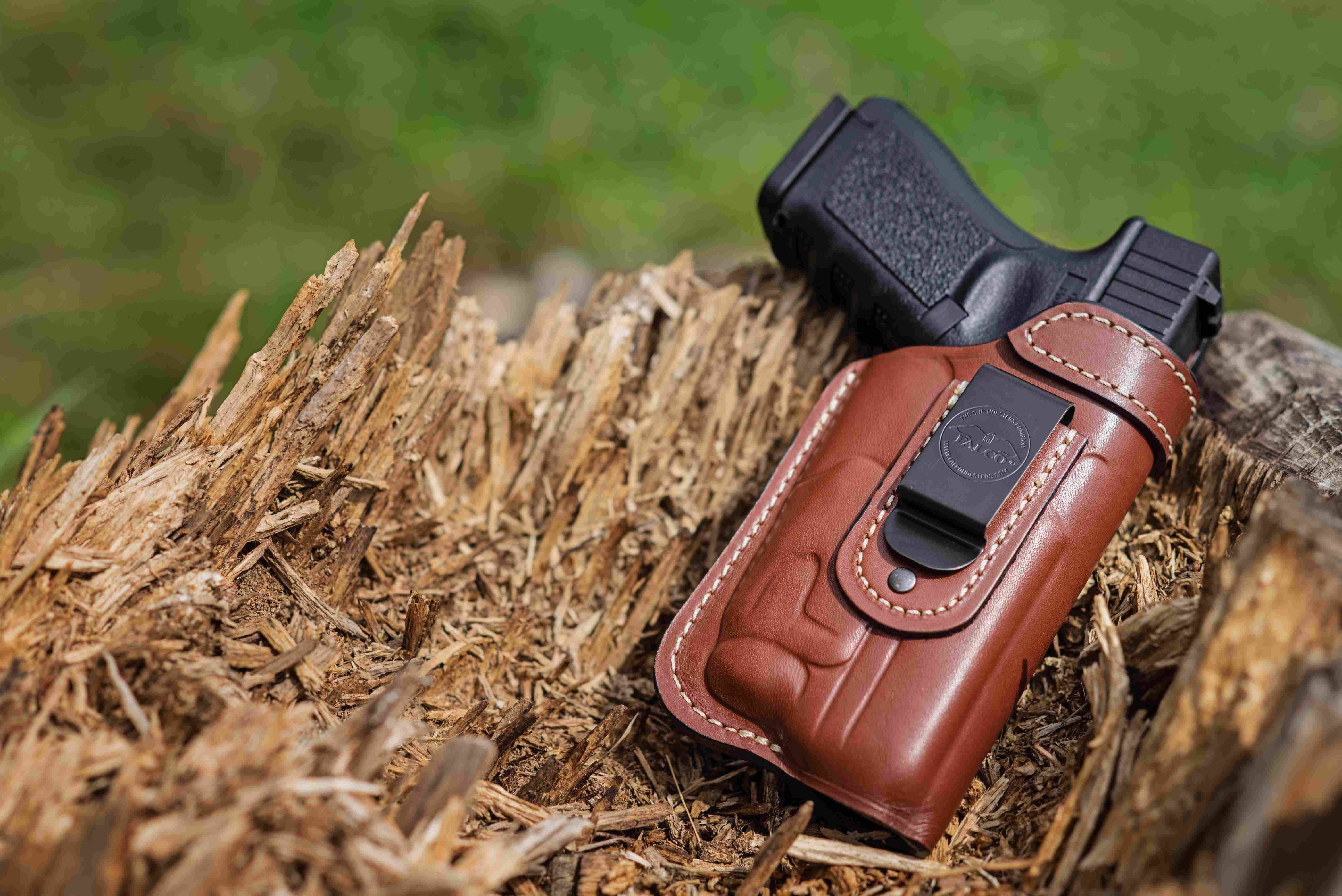 IWB Light-bearing Leather Holster for Glock 19