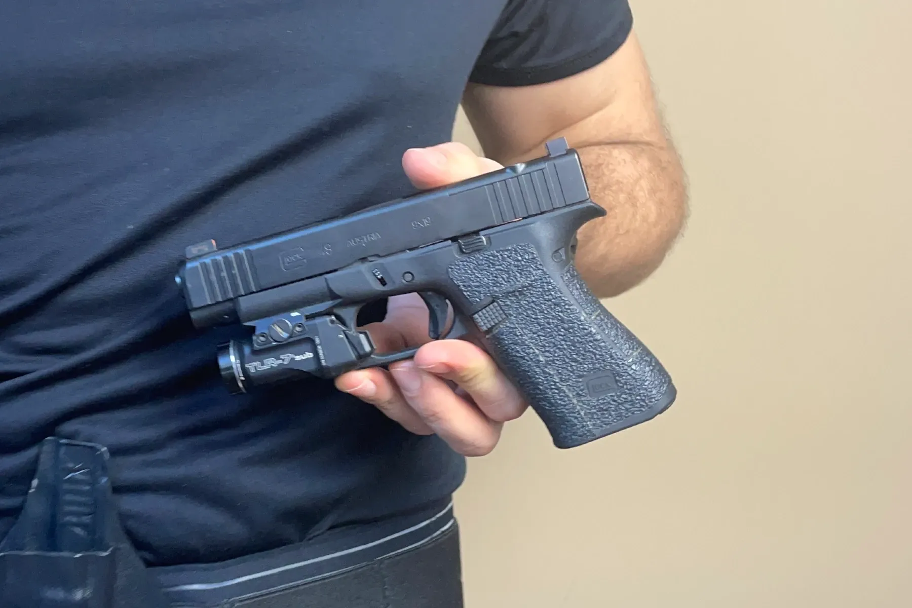 Tritium sights on a Glock 19