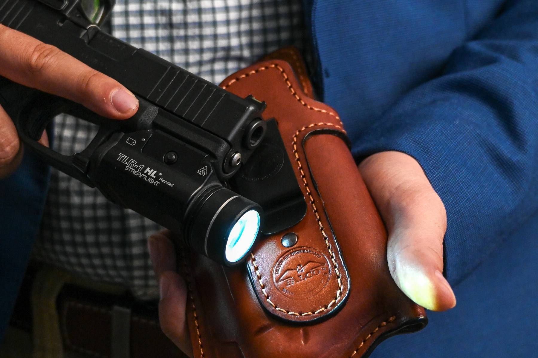 Glock 19 Holster with light