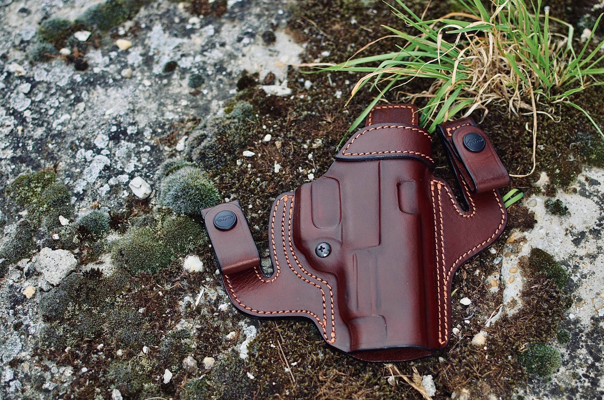 Sig P320 Compact Leather Holster