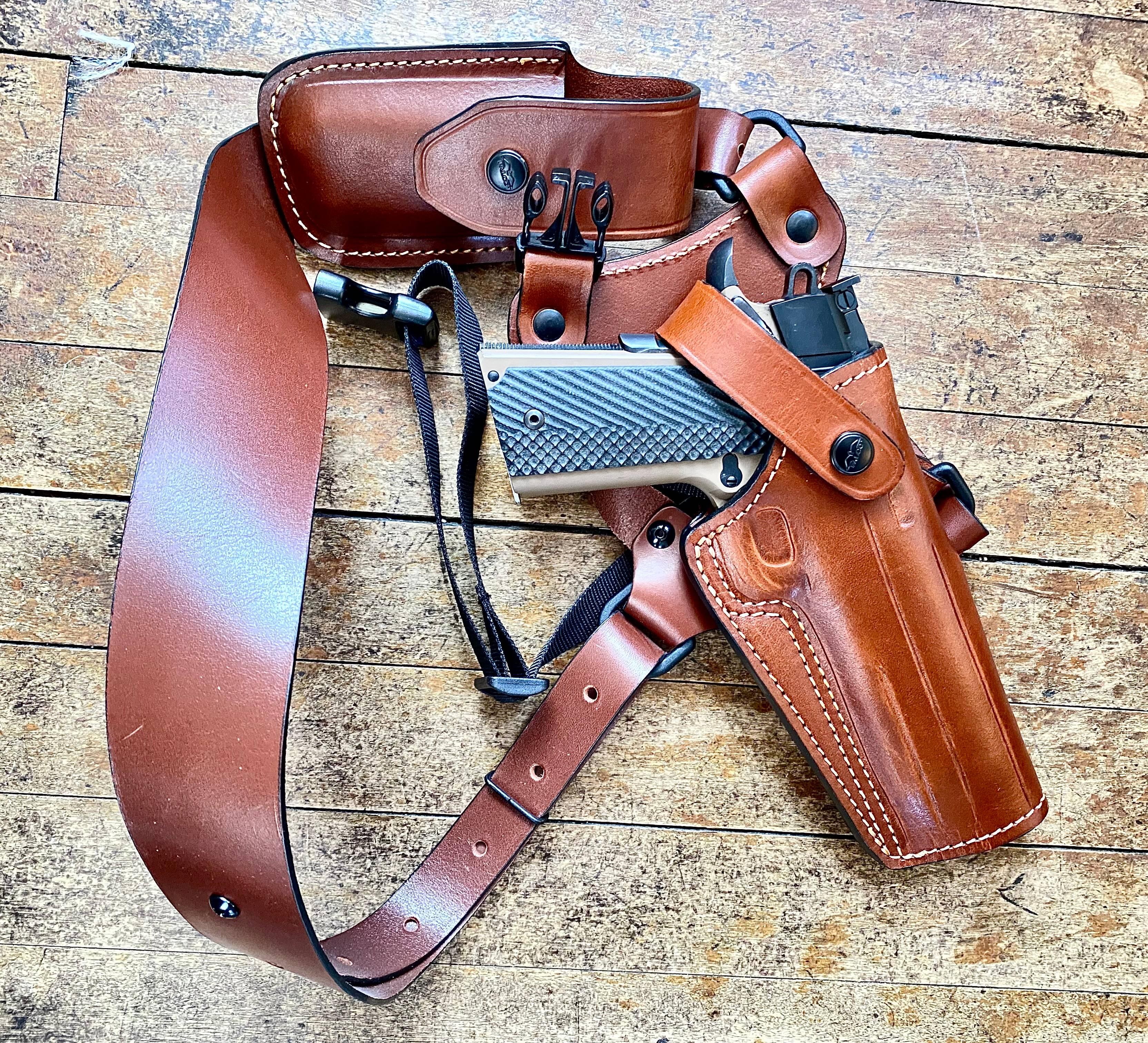 Falco Forester Shoulder Holster.